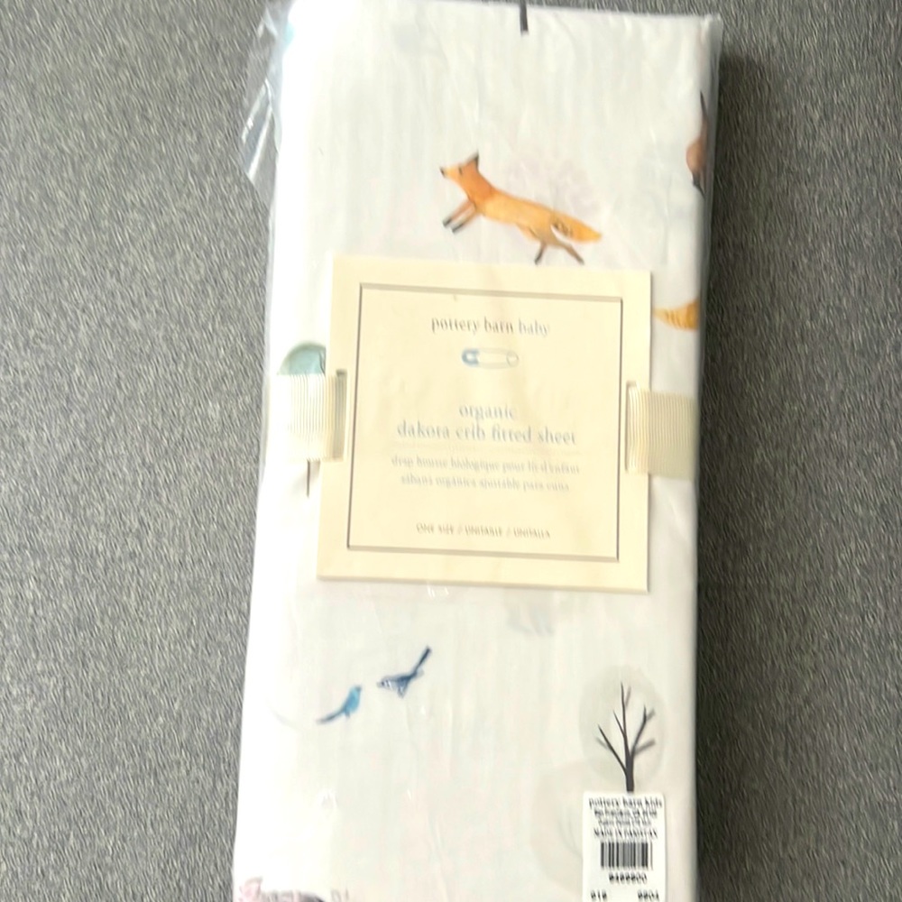 NWT Pottery barn kids Dakota Crib Sheet